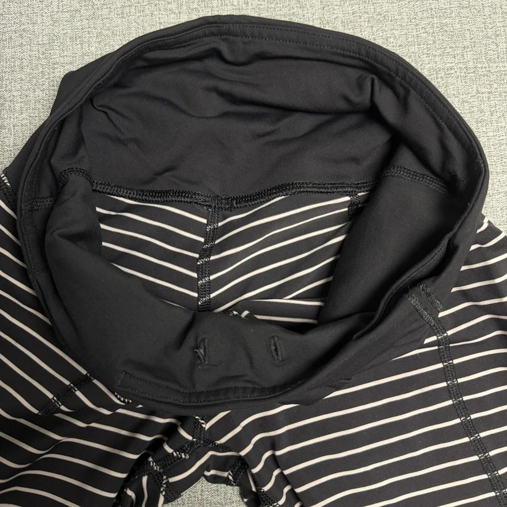 Lululemon Runday Crop Leggings - Picture 6 of 14